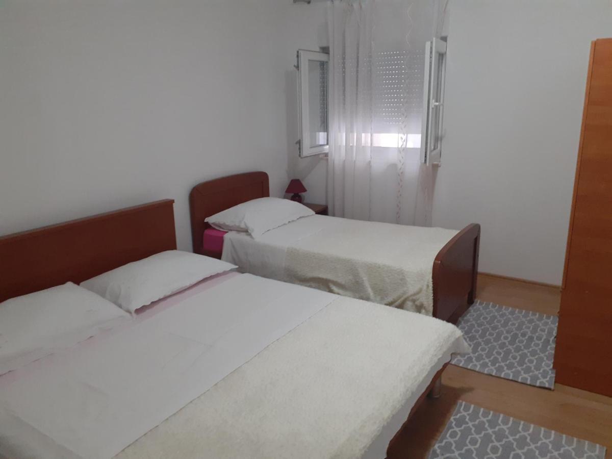 Apartment Papak Trogir Exterior foto